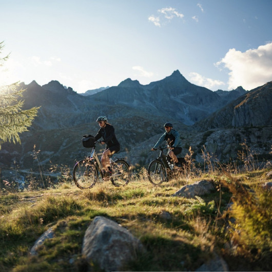Rower trekkingowy a górski – różnice